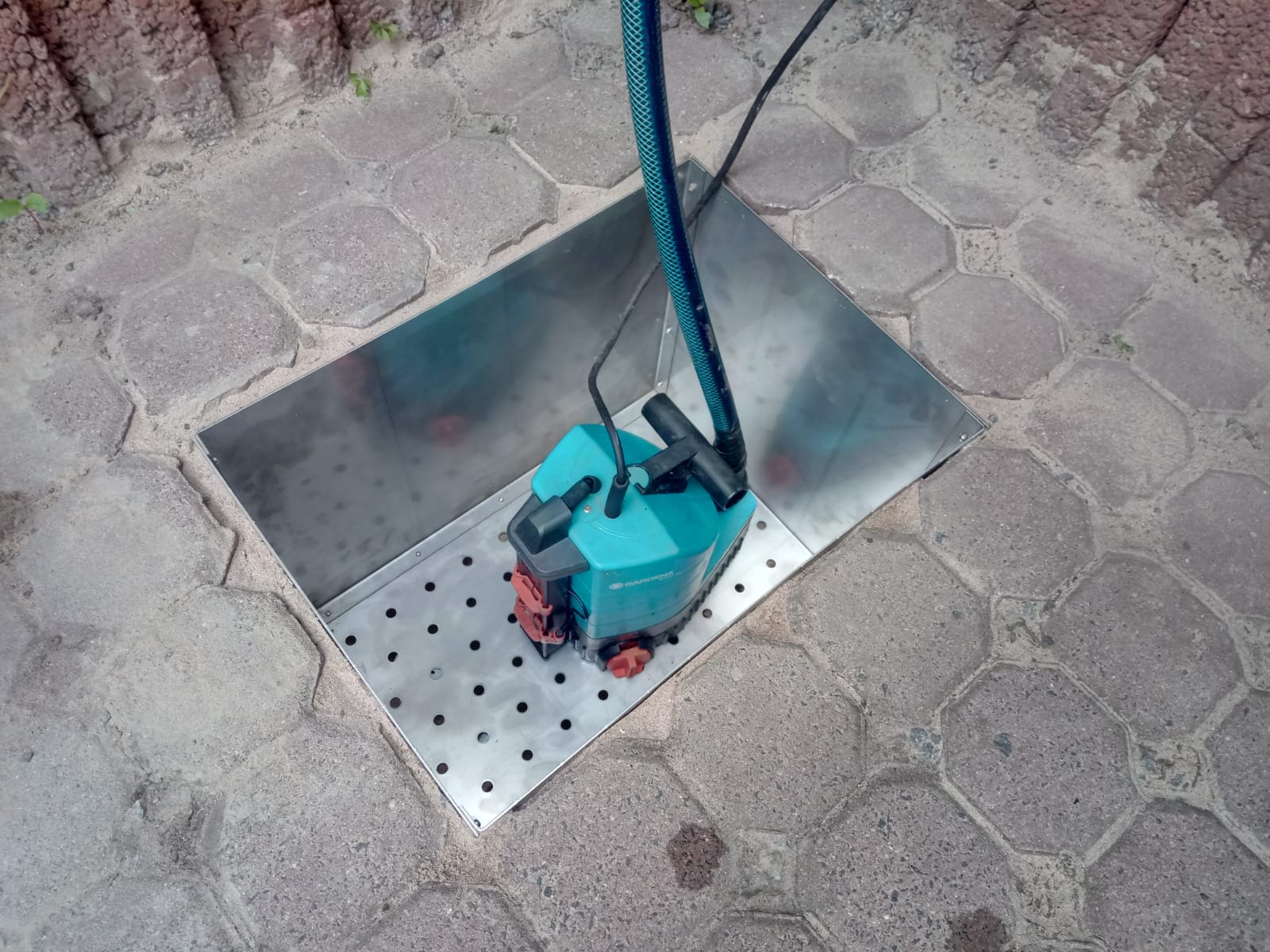 Pumpenschacht aus Edelstahl